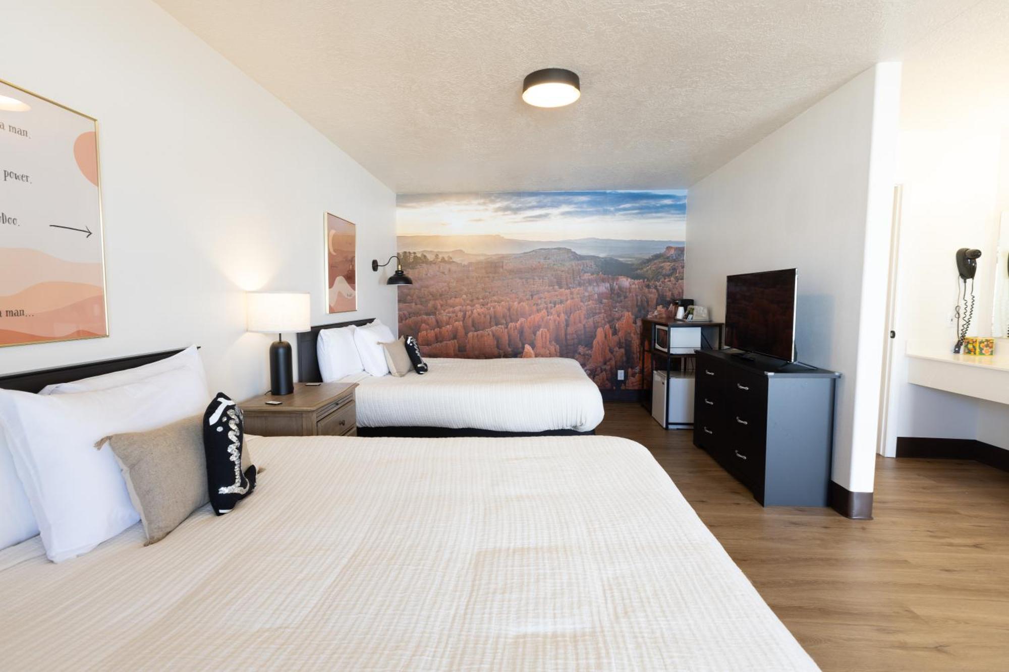 The Golden Spur Hotel Пейнгуич Екстериор снимка