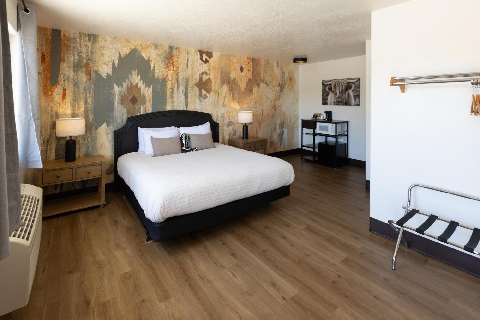 The Golden Spur Hotel Пейнгуич Екстериор снимка